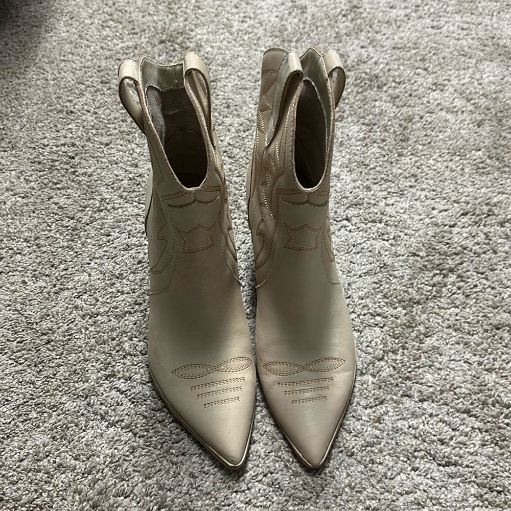 Dolce vita cream cowboy boots size 9 EUC